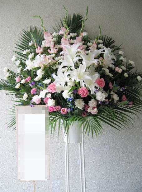 札幌 ｜葬儀｜スタンド花｜即日手配いたします。　１段　￥12,000